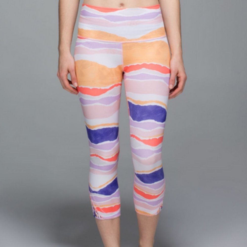 Lululemon True Self crop Luon, 6  SALE!